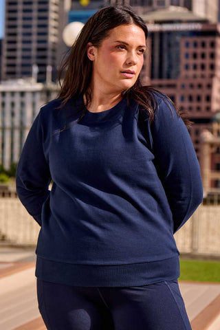 Model wears a XL. She is size 16 and 175cm tall.