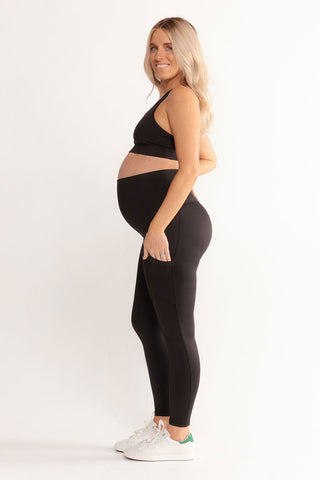 Model wears a S. She is size 8, 175cm tall and is 34 weeks pregnant.