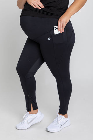 Model wears a 2XL. She is size 18, 184cm tall and 32 weeks pregnant.