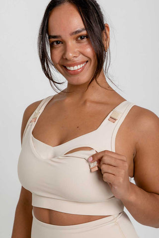 Model wears a M. She is size 12-14, wears a 12E bra and is 172cm tall.