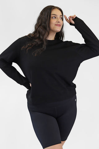 Model wears an XL. She is size 16 and is 182cm tall.